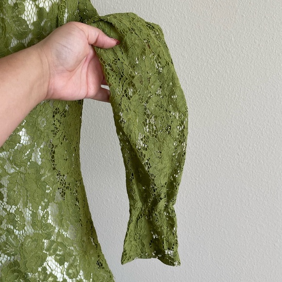 Elegant Green Lace Top - Picture 4 of 7